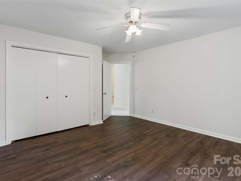 8327 Loma Linda Loop, Waxhaw, NC 28173.  MLS# CAR4430270, YatesRealty ID 54470. 