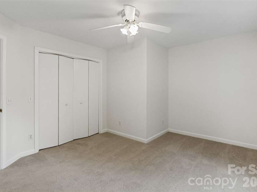 8327 Loma Linda Loop, Waxhaw, NC 28173.  MLS# CAR4430270, YatesRealty ID 54470. 