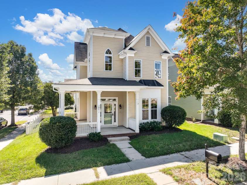 16411 Leavitt Lane, Davidson, NC 28036.  MLS# CAR4429134, YatesRealty ID 54472. 