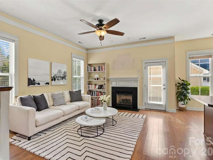 16411 Leavitt Lane, Davidson, NC 28036.  MLS# CAR4429134, YatesRealty ID 54472. 