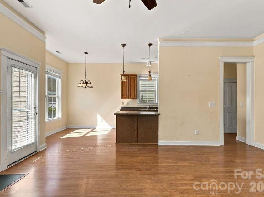 16411 Leavitt Lane, Davidson, NC 28036.  MLS# CAR4429134, YatesRealty ID 54472. 
