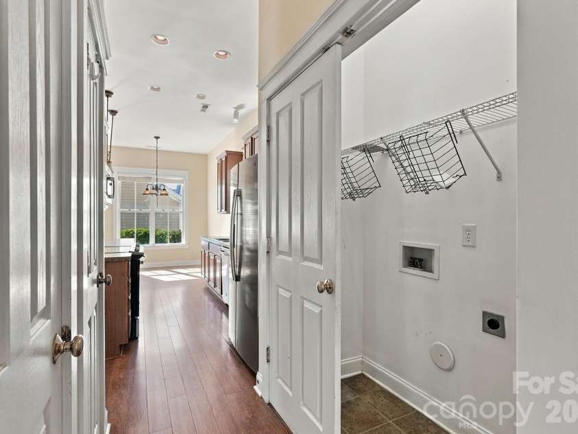 16411 Leavitt Lane, Davidson, NC 28036.  MLS# CAR4429134, YatesRealty ID 54472. 