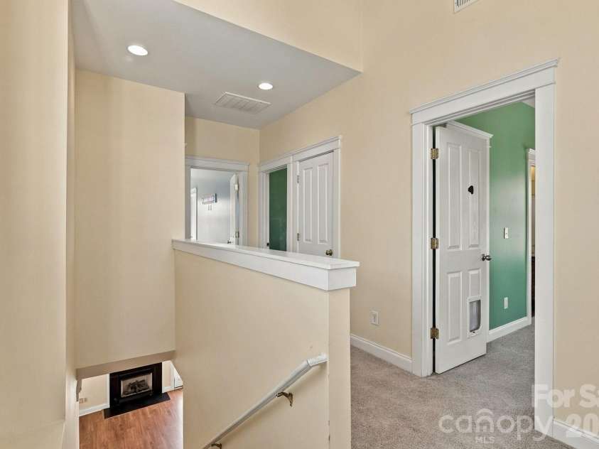 16411 Leavitt Lane, Davidson, NC 28036.  MLS# CAR4429134, YatesRealty ID 54472. 