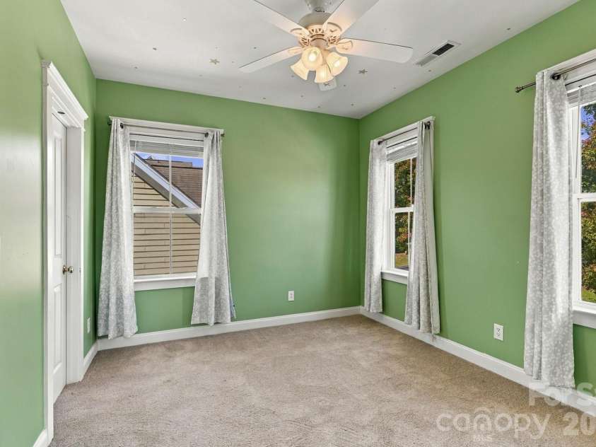 16411 Leavitt Lane, Davidson, NC 28036.  MLS# CAR4429134, YatesRealty ID 54472. 