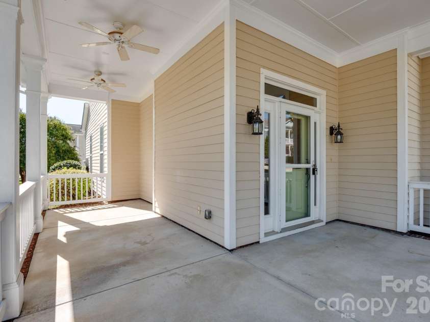 16411 Leavitt Lane, Davidson, NC 28036.  MLS# CAR4429134, YatesRealty ID 54472. 