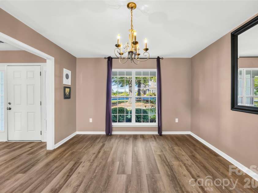 19822 Davidson Concord Road, Davidson, NC 28036.  MLS# CAR4429435, YatesRealty ID 54473. Dining Area