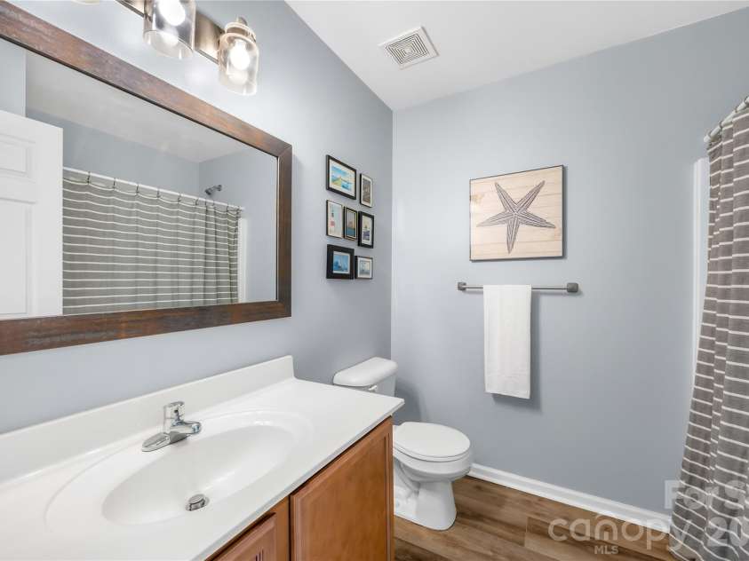 19822 Davidson Concord Road, Davidson, NC 28036.  MLS# CAR4429435, YatesRealty ID 54473. Secondary Bathroom