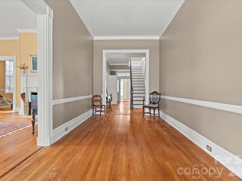 310 Kershaw Street, Cheraw, SC 29520.  MLS# CAR4430970, YatesRealty ID 54474. 