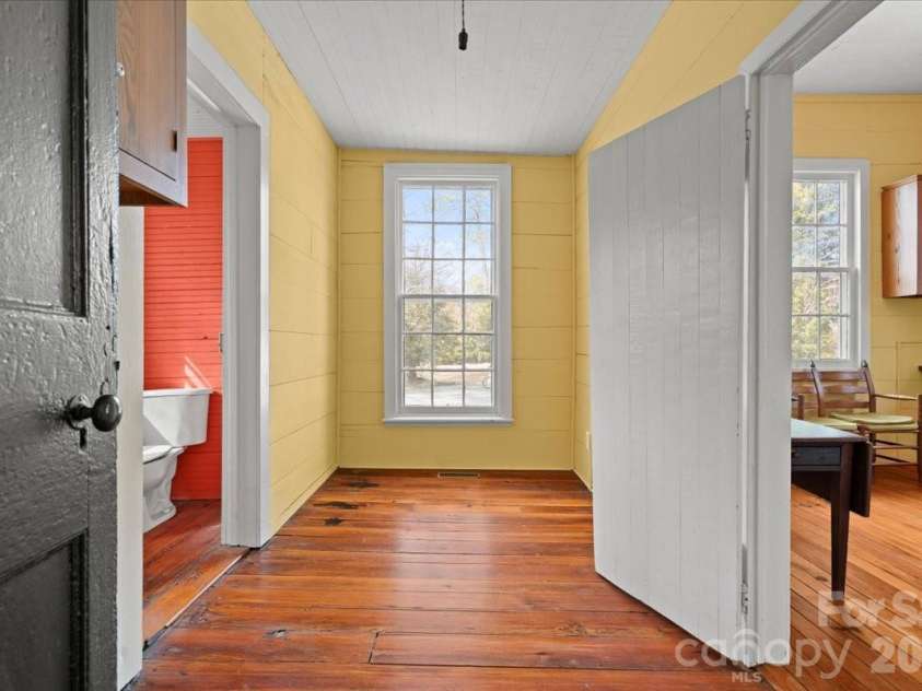 310 Kershaw Street, Cheraw, SC 29520.  MLS# CAR4430970, YatesRealty ID 54474. 