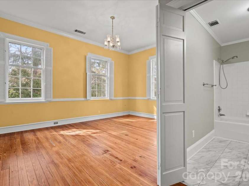 310 Kershaw Street, Cheraw, SC 29520.  MLS# CAR4430970, YatesRealty ID 54474. 