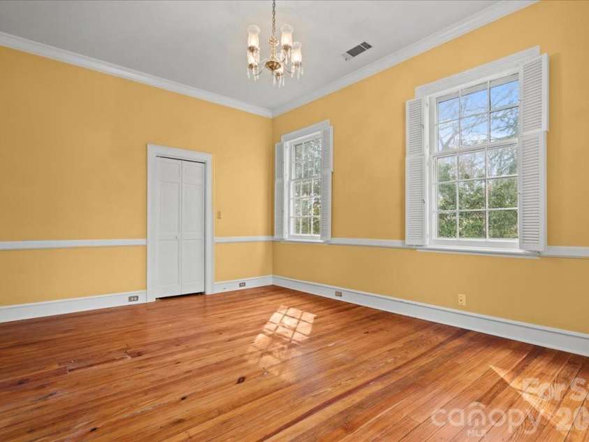 310 Kershaw Street, Cheraw, SC 29520.  MLS# CAR4430970, YatesRealty ID 54474. 