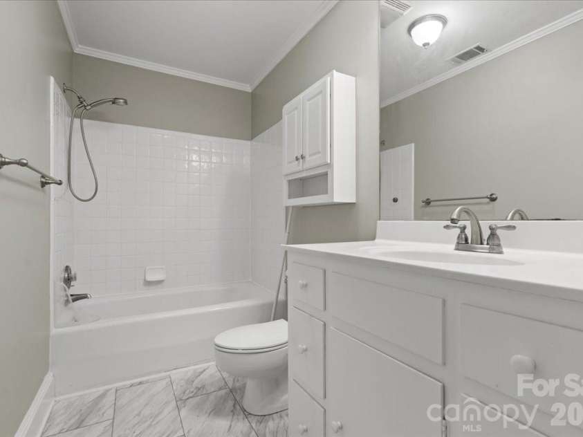310 Kershaw Street, Cheraw, SC 29520.  MLS# CAR4430970, YatesRealty ID 54474. 