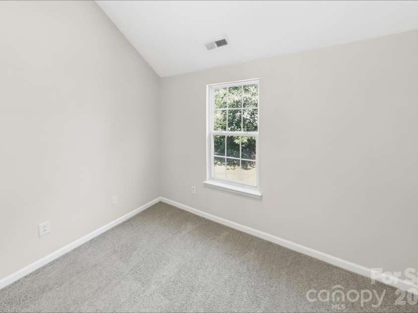 3139 Reid Brook Lane, Charlotte, NC 28208.  MLS# CAR4429834, YatesRealty ID 54478. 