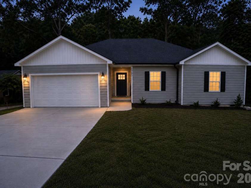 1705 Kallaramo Road, Rock Hill, SC 29732.  MLS# CAR4419818, YatesRealty ID 5448. 