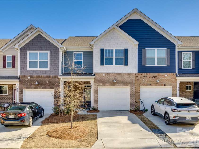 807 Gable Oak Lane, Fort Mill, SC 29708.  MLS# CAR4429749, YatesRealty ID 54480. 