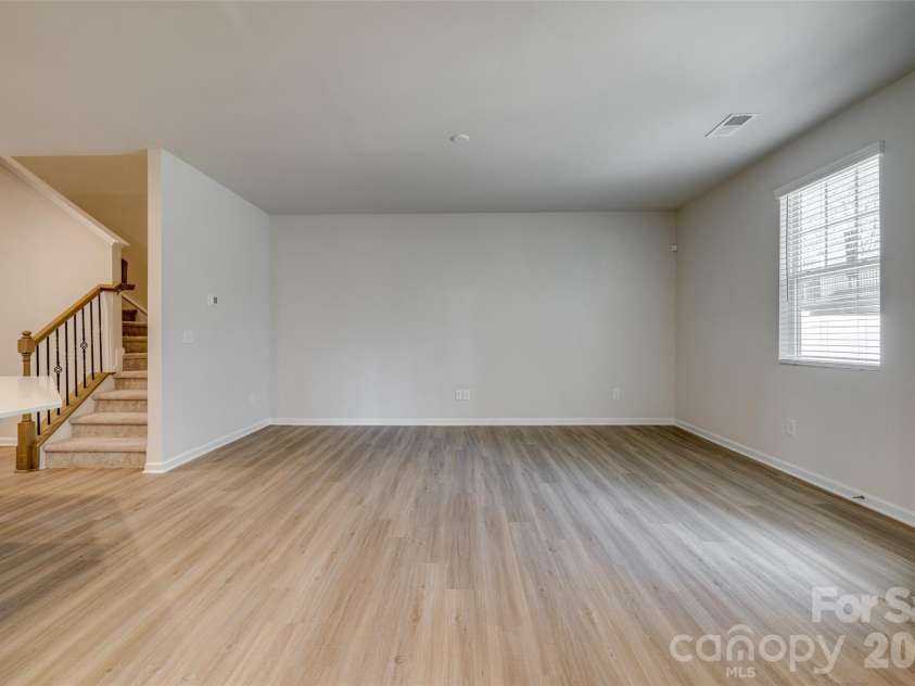 807 Gable Oak Lane, Fort Mill, SC 29708.  MLS# CAR4429749, YatesRealty ID 54480. 
