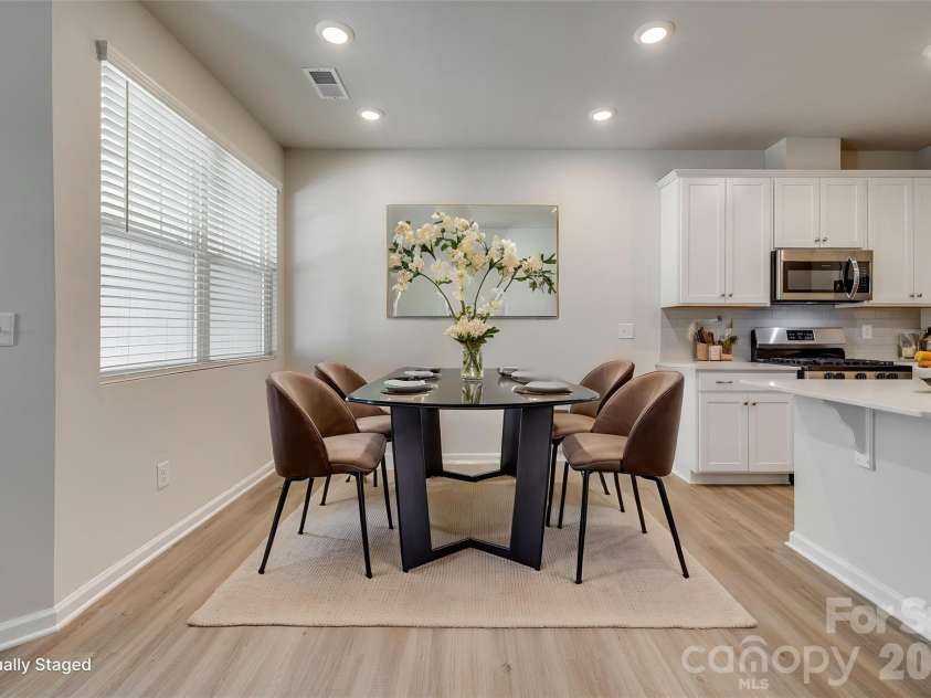 807 Gable Oak Lane, Fort Mill, SC 29708.  MLS# CAR4429749, YatesRealty ID 54480. 