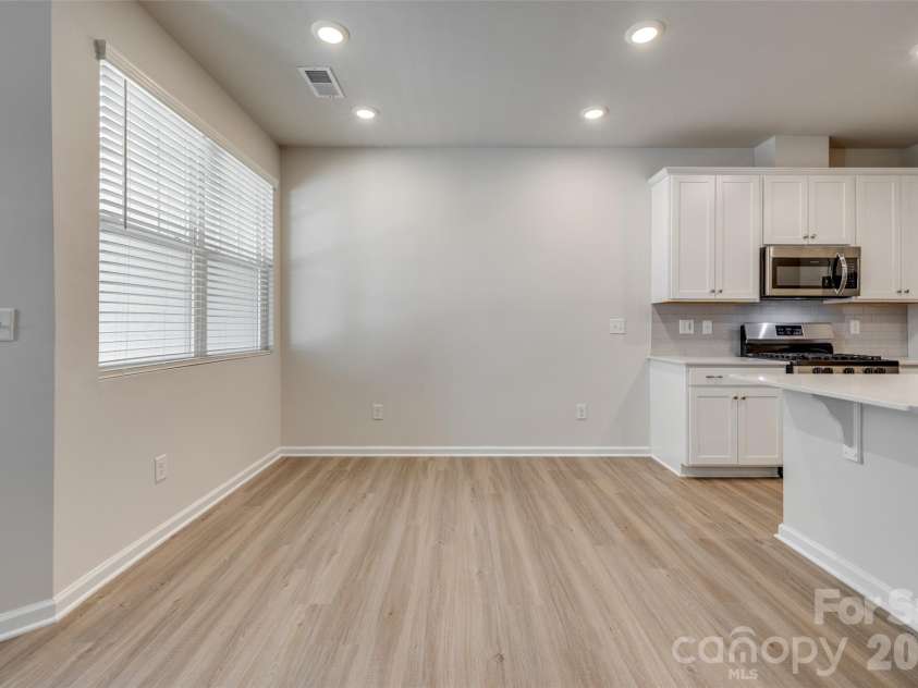 807 Gable Oak Lane, Fort Mill, SC 29708.  MLS# CAR4429749, YatesRealty ID 54480. 