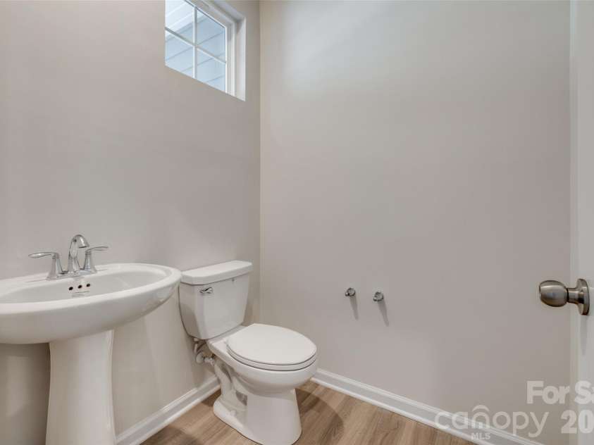 807 Gable Oak Lane, Fort Mill, SC 29708.  MLS# CAR4429749, YatesRealty ID 54480. 