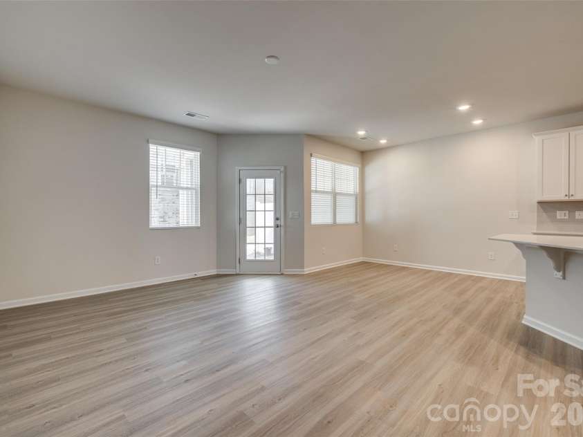 807 Gable Oak Lane, Fort Mill, SC 29708.  MLS# CAR4429749, YatesRealty ID 54480. 