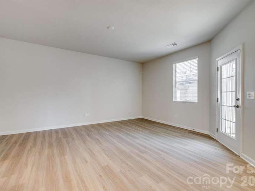 807 Gable Oak Lane, Fort Mill, SC 29708.  MLS# CAR4429749, YatesRealty ID 54480. 