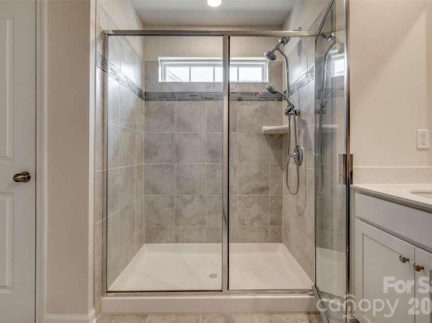 807 Gable Oak Lane, Fort Mill, SC 29708.  MLS# CAR4429749, YatesRealty ID 54480. 