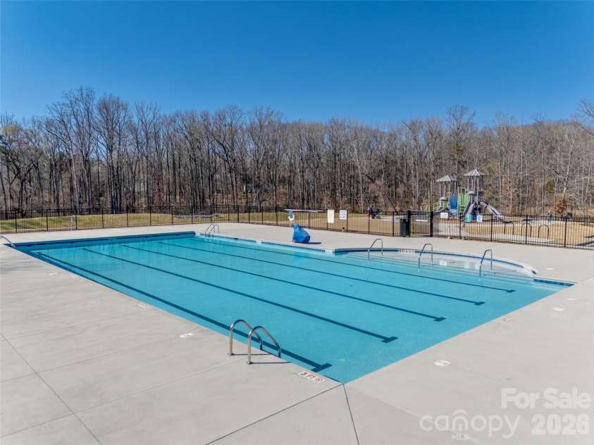 807 Gable Oak Lane, Fort Mill, SC 29708.  MLS# CAR4429749, YatesRealty ID 54480. 