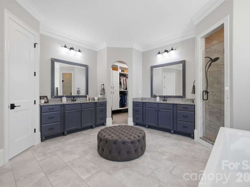 112 Birdsong Lane, Mooresville, NC 28117.  MLS# CAR4430430, YatesRealty ID 54482. Primary Bathroom