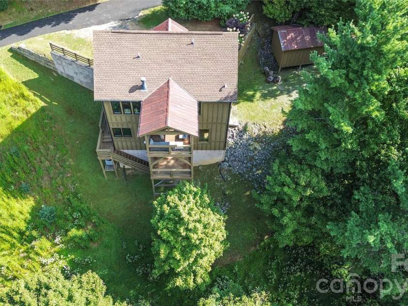 119 Loggers Trail, Blowing Rock, NC 28605.  MLS# CAR4425404, YatesRealty ID 54483. 