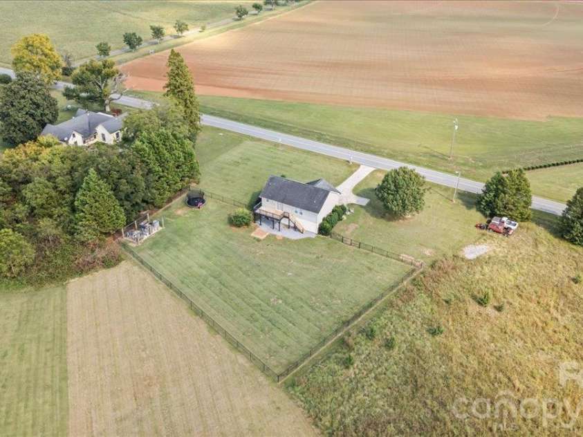 2241 Killian Road, Lincolnton, NC 28092.  MLS# CAR4429796, YatesRealty ID 54484. 