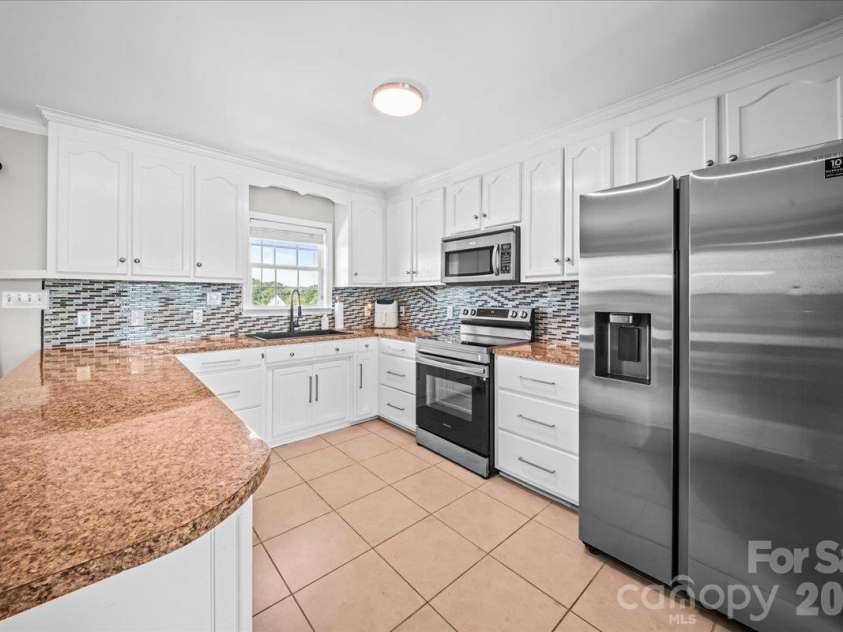 2241 Killian Road, Lincolnton, NC 28092.  MLS# CAR4429796, YatesRealty ID 54484. 