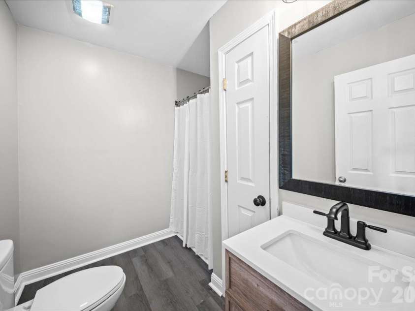 2241 Killian Road, Lincolnton, NC 28092.  MLS# CAR4429796, YatesRealty ID 54484. 
