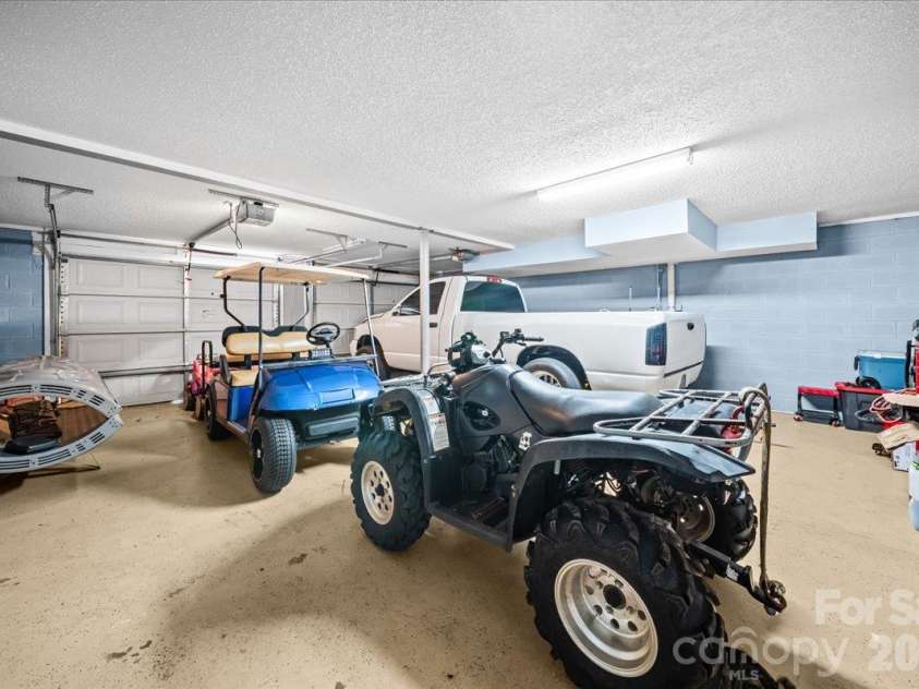2241 Killian Road, Lincolnton, NC 28092.  MLS# CAR4429796, YatesRealty ID 54484. 