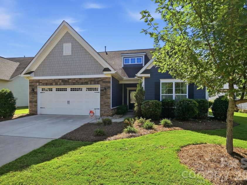 515 Trillium Way, Belmont, NC 28012.  MLS# CAR4429736, YatesRealty ID 54485. 