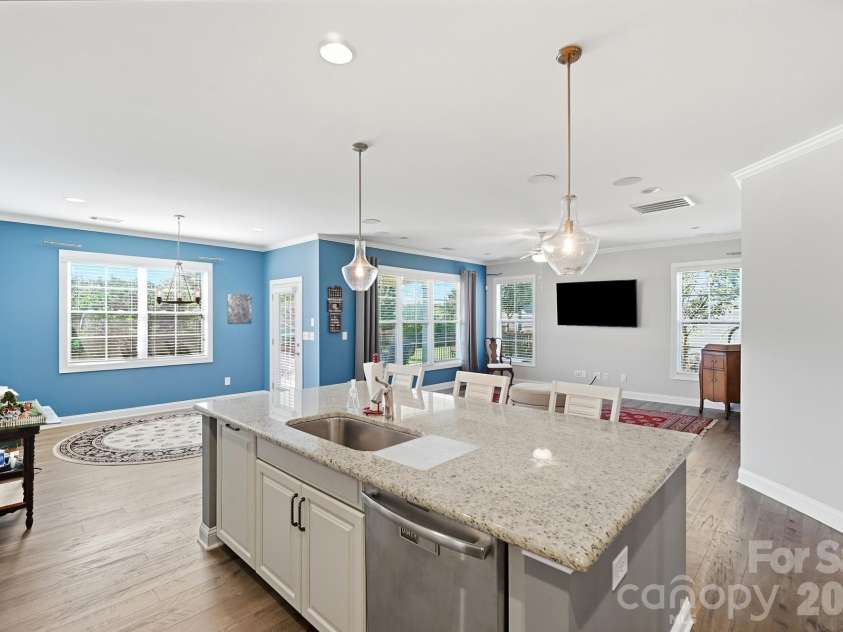 515 Trillium Way, Belmont, NC 28012.  MLS# CAR4429736, YatesRealty ID 54485. 
