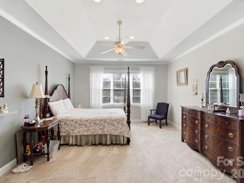 515 Trillium Way, Belmont, NC 28012.  MLS# CAR4429736, YatesRealty ID 54485. 