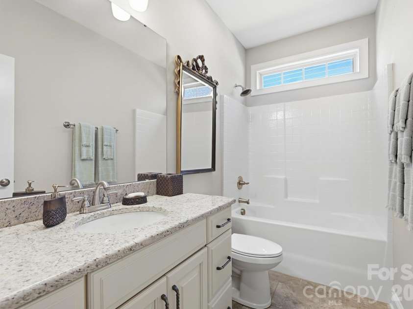 515 Trillium Way, Belmont, NC 28012.  MLS# CAR4429736, YatesRealty ID 54485. 