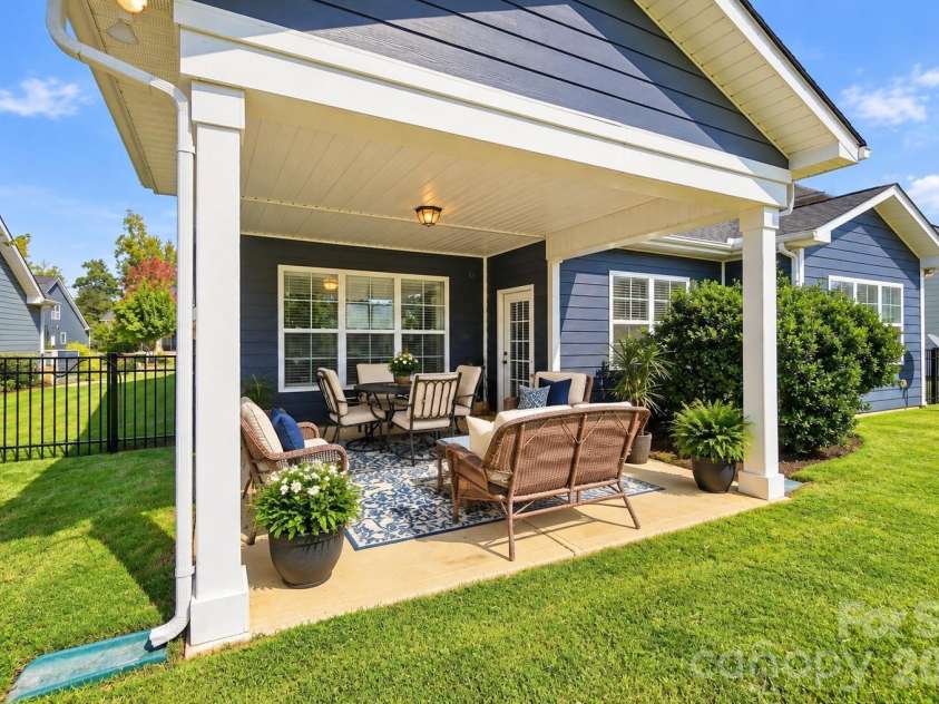 515 Trillium Way, Belmont, NC 28012.  MLS# CAR4429736, YatesRealty ID 54485. 