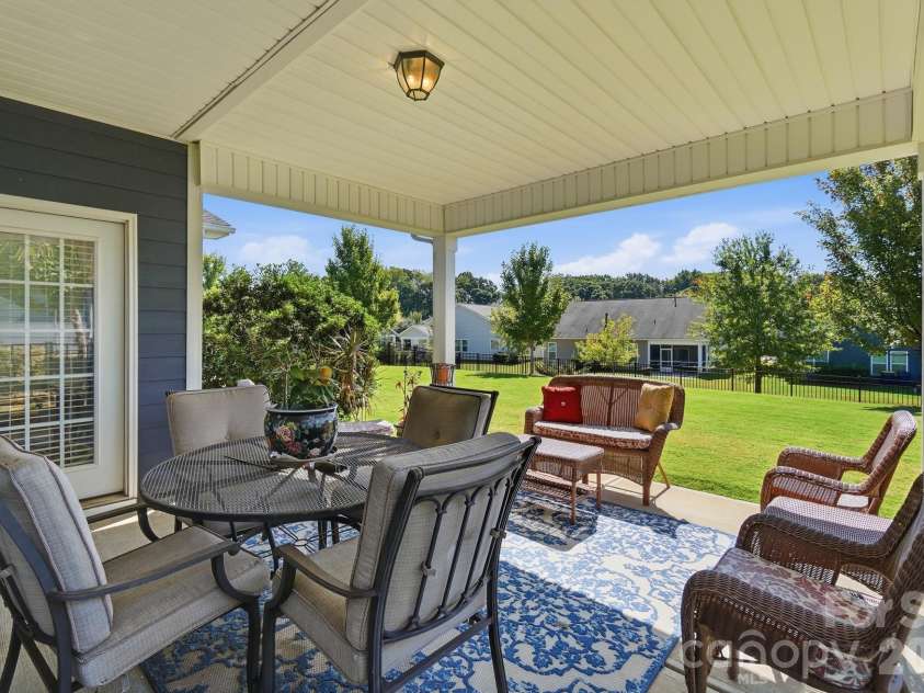 515 Trillium Way, Belmont, NC 28012.  MLS# CAR4429736, YatesRealty ID 54485. 