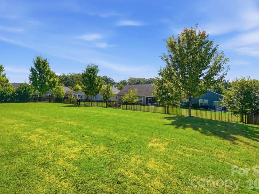 515 Trillium Way, Belmont, NC 28012.  MLS# CAR4429736, YatesRealty ID 54485. 
