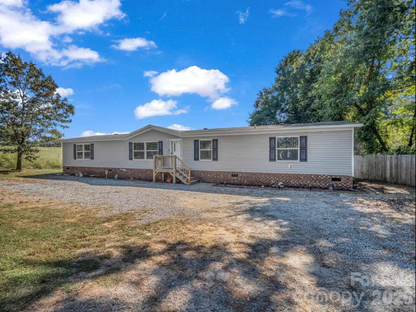 316 New Jerusalem Church Road, Forest City, NC 28043.  MLS# CAR4430922, YatesRealty ID 54486. 