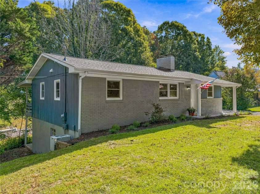 71 Murphy Hill Road, Weaverville, NC 28787.  MLS# CAR4430127, YatesRealty ID 54488. 