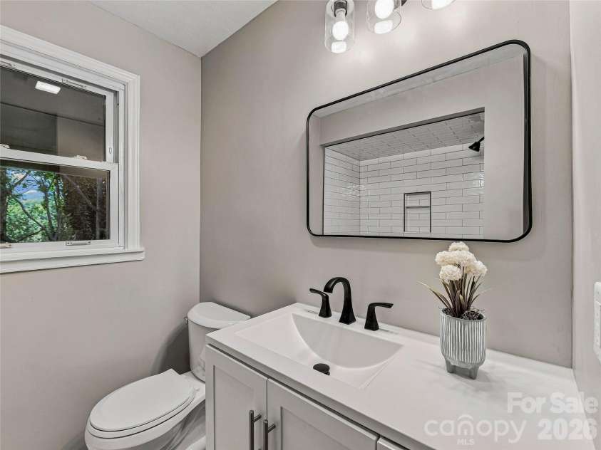 71 Murphy Hill Road, Weaverville, NC 28787.  MLS# CAR4430127, YatesRealty ID 54488. 