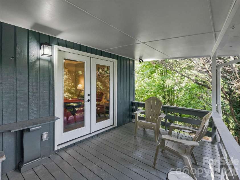 71 Murphy Hill Road, Weaverville, NC 28787.  MLS# CAR4430127, YatesRealty ID 54488. 