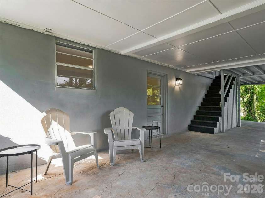 71 Murphy Hill Road, Weaverville, NC 28787.  MLS# CAR4430127, YatesRealty ID 54488. 