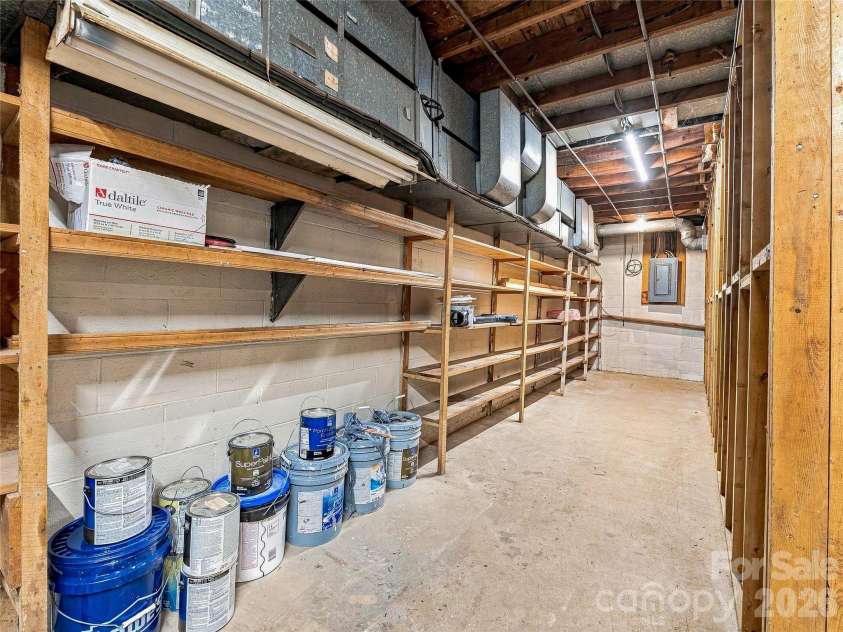71 Murphy Hill Road, Weaverville, NC 28787.  MLS# CAR4430127, YatesRealty ID 54488. 