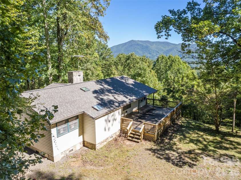 54 Twilight Lane, Sylva, NC 28779.  MLS# CAR4430916, YatesRealty ID 54490. 