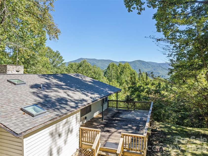 54 Twilight Lane, Sylva, NC 28779.  MLS# CAR4430916, YatesRealty ID 54490. 