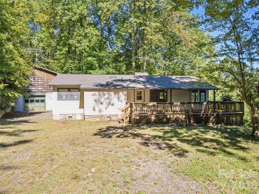 54 Twilight Lane, Sylva, NC 28779.  MLS# CAR4430916, YatesRealty ID 54490. 
