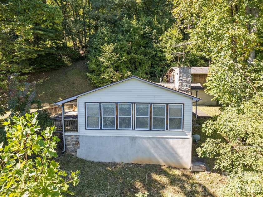 54 Twilight Lane, Sylva, NC 28779.  MLS# CAR4430916, YatesRealty ID 54490. 